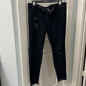 Refuge Dark Blue Distressed Jeans